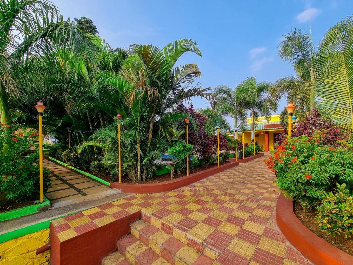 เนเจอร์ ดรีมแลนด์ ฮอลิเดย์ โฮม Hotel อิกัตปุรี ภายนอก รูปภาพ