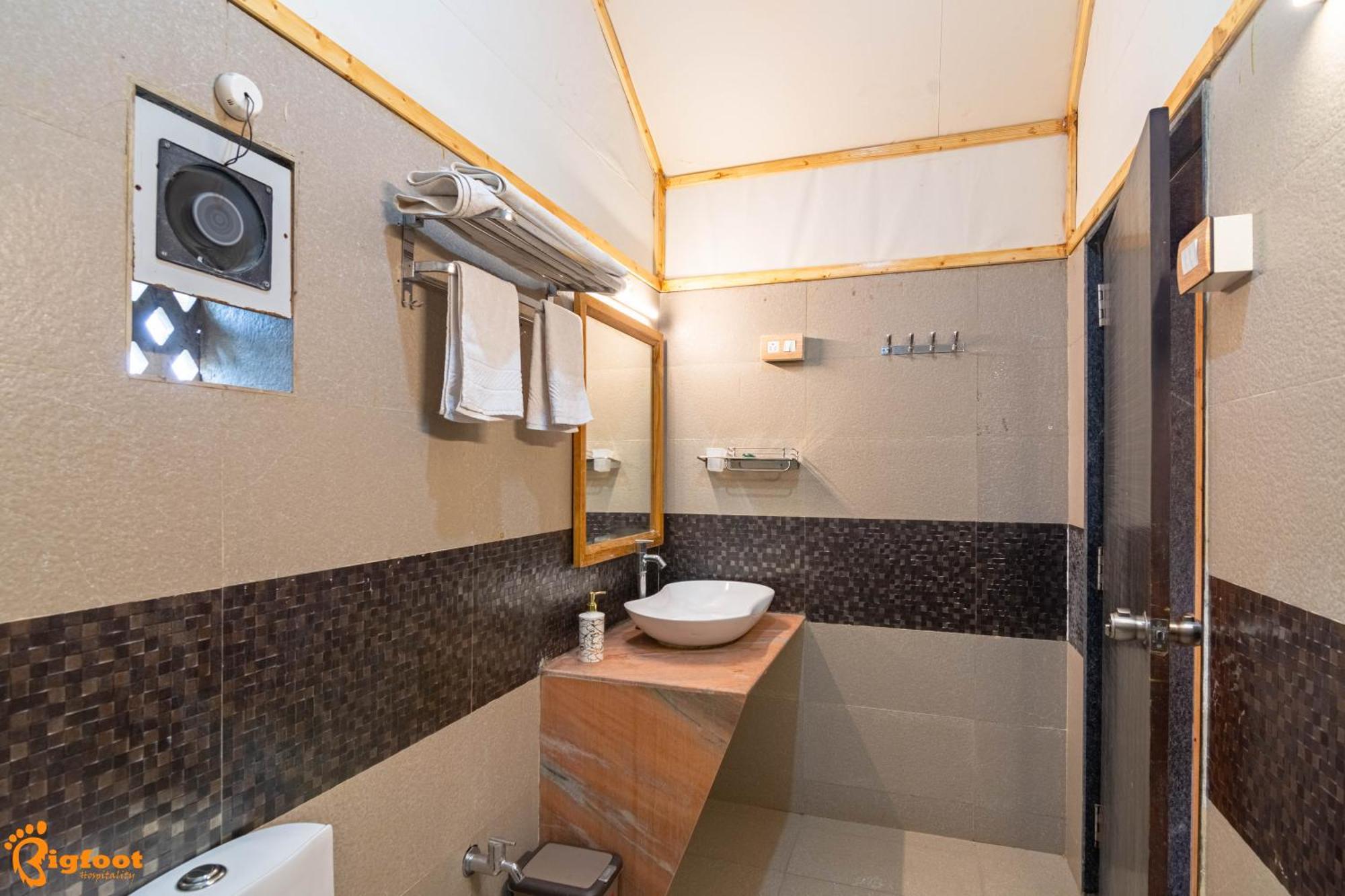 เนเจอร์ ดรีมแลนด์ ฮอลิเดย์ โฮม Hotel อิกัตปุรี ภายนอก รูปภาพ